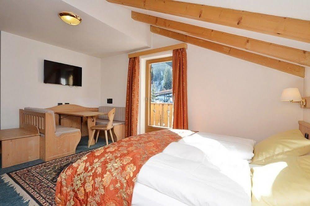 Hotel Malga Passerella Moena Extérieur photo